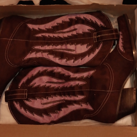 Anne Michelle Eagle-01, DBnFS in color, Size 9, Pink and brown - Picture 1 of 9